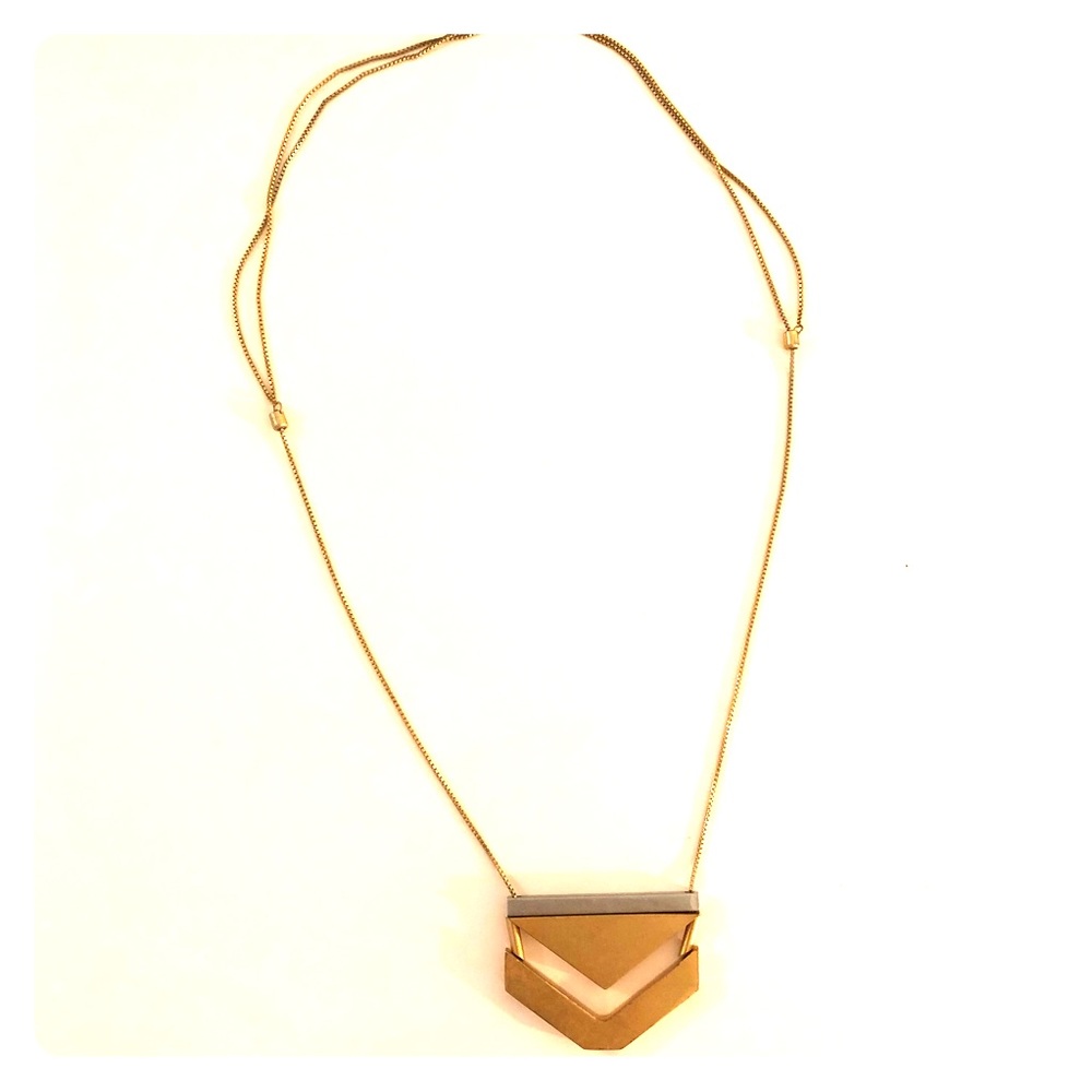 Statement necklace